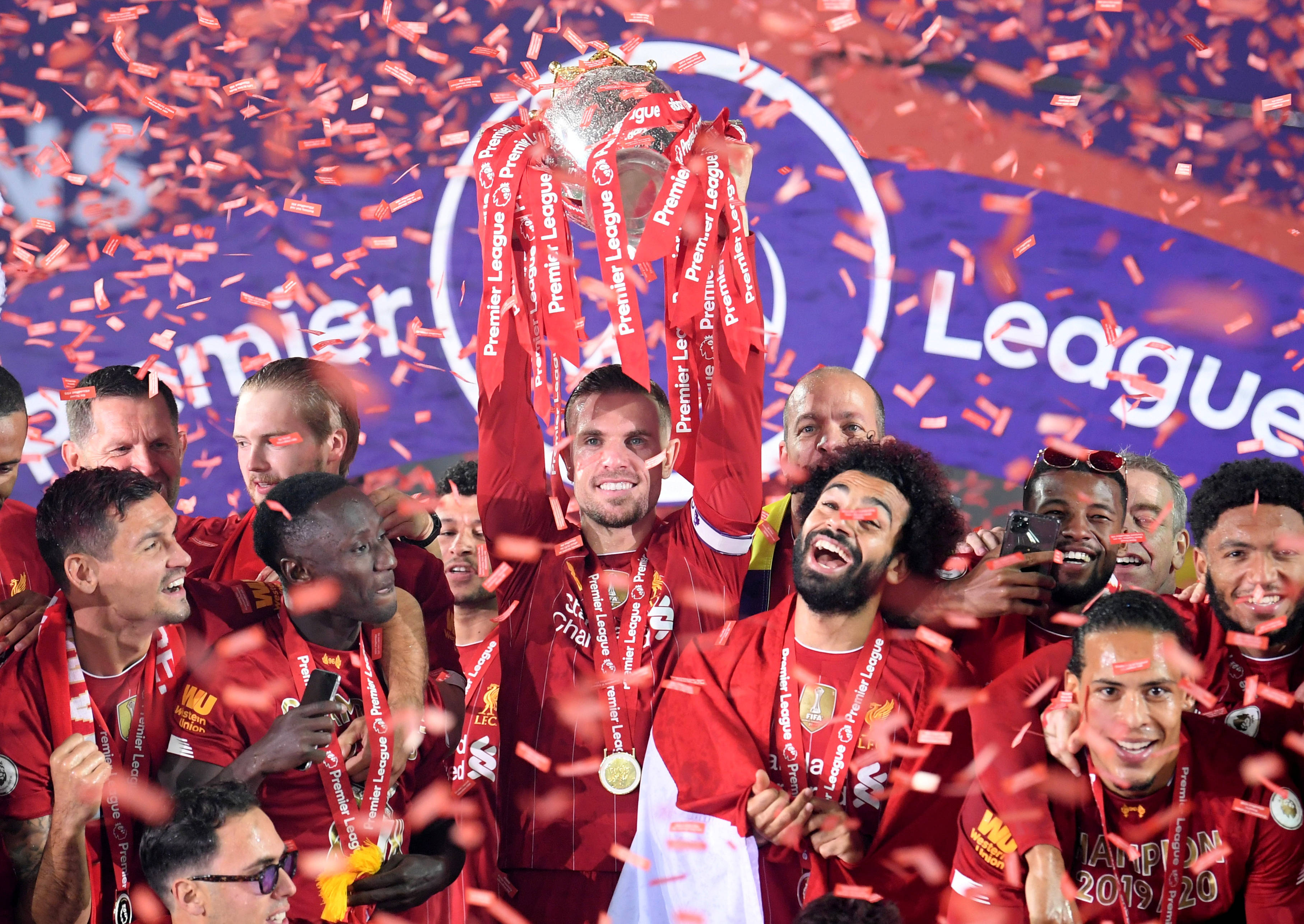 铜梁龙马钰钧庆祝冲超：和一群志同道合的兄弟取得伟大的成绩